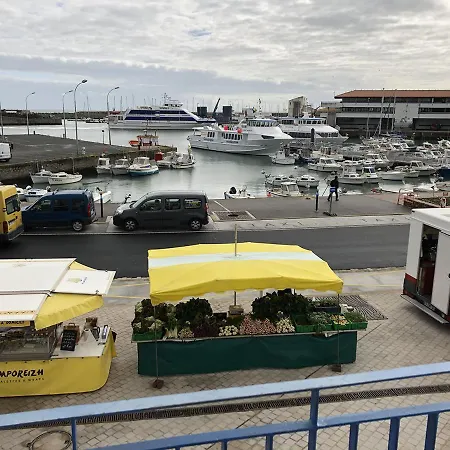 Appartement Escale Avec Vue Sur Les Quais De L'ile D'yeu Ile d'Yeu